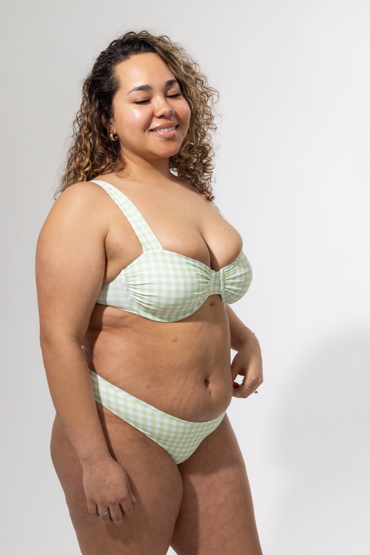 Lily Low-Rise Bottom